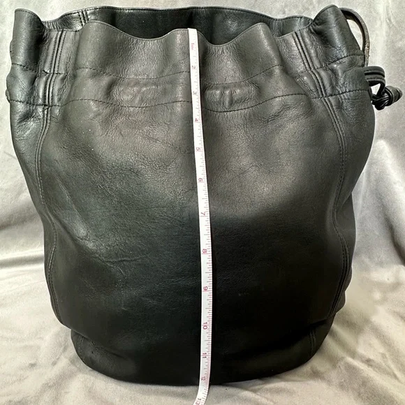 Coach Vintage Bucket Bag Shoulder Purse • Black Leather - Picture 11 of 12